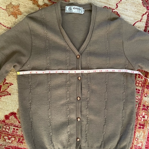 *SOLD* Vintage Wool Cardigan - Picture 2 of 6
